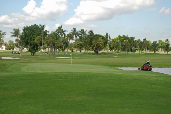 Golf Course Maintenance in Springfield
