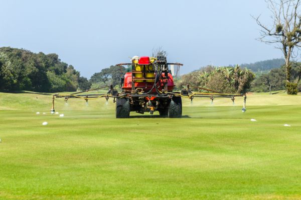 Golf Course Lawn Care in Springfield